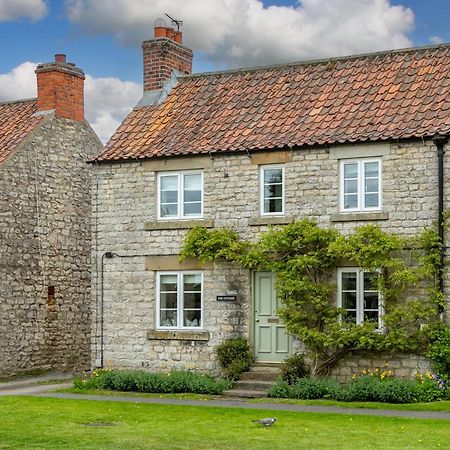 Pretty Yorkshire Stone Cottage Harome Extérieur photo